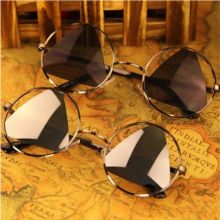 Korean Triangular Glasses (Color: Please Select Color)